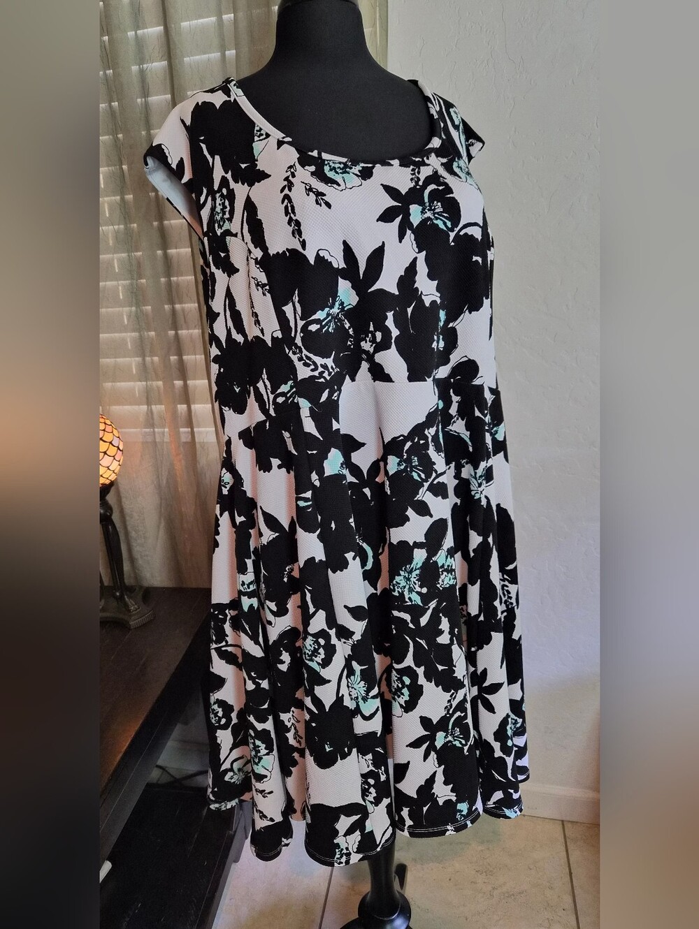 Torrid Blue, Black & White Floral Swing Dress NWOT #0369